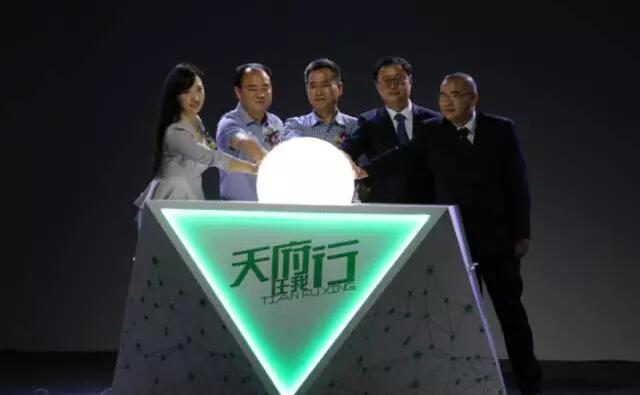 8��18�������������������츮��APP������������Բ�����У�